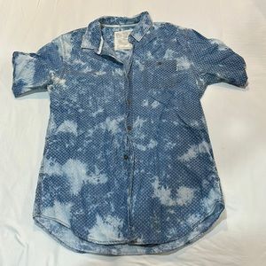 2 Short sleeve button ups bundle